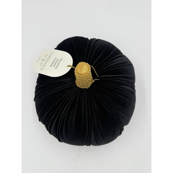 Threshold Pumpkin Shaped Velvet Decorative Fall Halloween Throw Pillow 12"X9" - Picture 5 of 9
